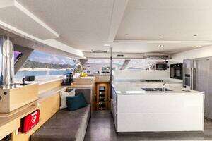 2017 Fountaine Pajot Victoria 67 thumbnail 34