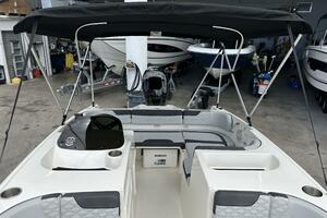 17ft Bayliner Yacht For Sale