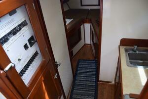EAGLES NEST 32ft Whiticar Yacht For Sale