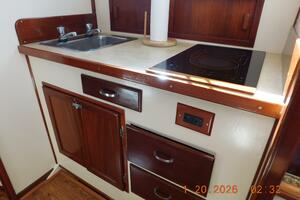 EAGLES NEST 32ft Whiticar Yacht For Sale
