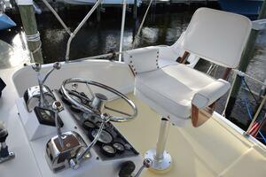 EAGLES NEST 32ft Whiticar Yacht For Sale