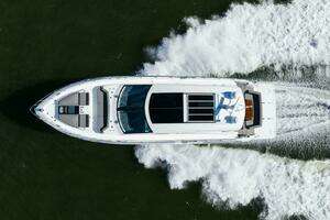 2019 Cruisers Yachts 60 Cantius thumbnail 75