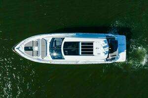 2019 Cruisers Yachts 60 Cantius thumbnail 65