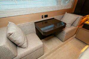 2019 Cruisers Yachts 60 Cantius thumbnail 19