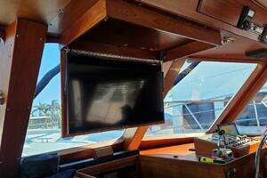 1987 DeFever 48 Tri Cabin thumbnail 32
