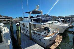 1987 DeFever 48 Tri Cabin thumbnail 2