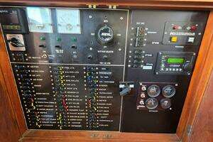 1987 DeFever 48 Tri Cabin thumbnail 34
