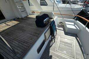 1987 DeFever 48 Tri Cabin thumbnail 7