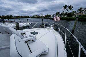 2000 Silverton 442 Cockpit Motoryacht thumbnail 5