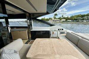 2017 Princess V58 thumbnail 44