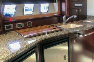 2007 Sea Ray 400 Sundancer thumbnail 24