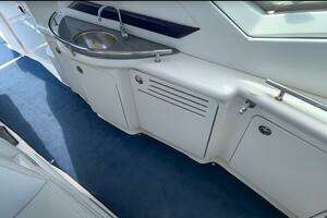 2007 Sea Ray 400 Sundancer thumbnail 22