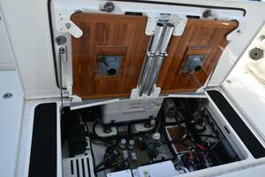 41FT (12.5M) BOSTON WHALER