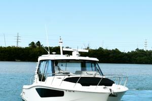 41FT (12.5M) BOSTON WHALER Worth Avenue Yachts