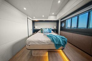 2025 Absolute 48 Navetta - Stateroom