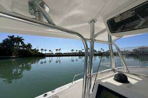 2005 Century 3200 Center Console thumbnail 20