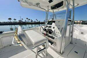 2005 Century 3200 Center Console thumbnail 16