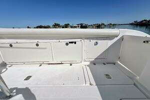 2005 Century 3200 Center Console thumbnail 13