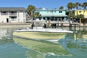 Photo 5898663 for 2005 Century 3200 Center Console  