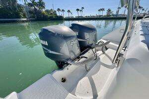 2005 Century 3200 Center Console thumbnail 11