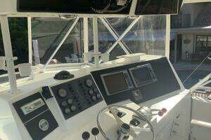 1994 Viking 50' Convertible Sportfish thumbnail 4