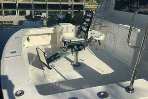 1994 Viking 50' Convertible Sportfish thumbnail 2