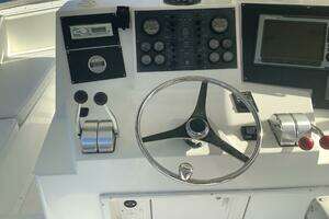 1994 Viking 50' Convertible Sportfish thumbnail 5
