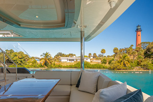 2025 Ocean Alexander 28L thumbnail 74