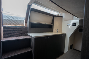 2025 Galeon 560 FLY thumbnail 71