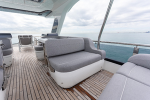 2025 Galeon 560 FLY thumbnail 65