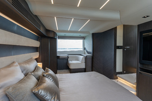 2025 Galeon 560 FLY thumbnail 45