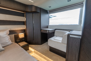 2025 Galeon 560 FLY thumbnail 48