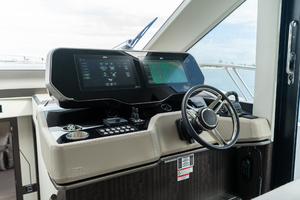 2025 Galeon 560 FLY thumbnail 30