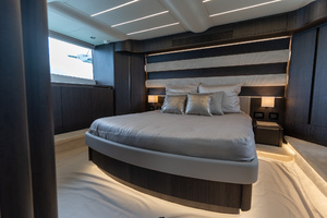2025 Galeon 560 FLY thumbnail 44