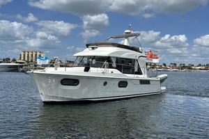 OVERTURE Worth Avenue Yachts