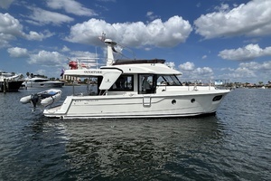 2022 Beneteau ST thumbnail 5