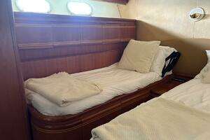 1999 Ferretti Yachts 80 RPH thumbnail 19