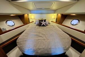 40FT (12.4M) TIARA YACHTS