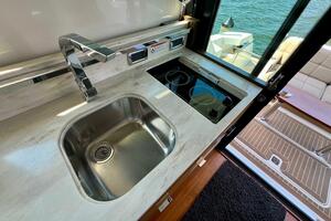 40FT (12.4M) TIARA YACHTS