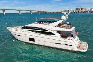 2014 Princess Y72 thumbnail 21