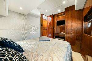 2014 Princess Y72 thumbnail 146
