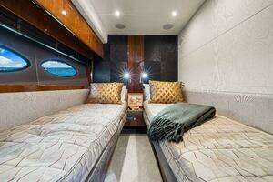 2014 Princess Y72 thumbnail 143