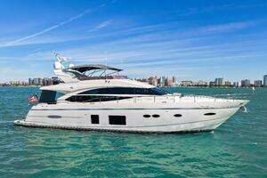 2014 Princess Y72 thumbnail 6