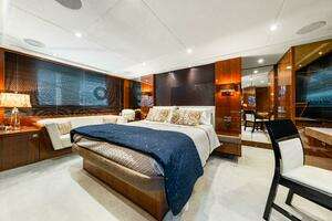 2014 Princess Y72 thumbnail 135