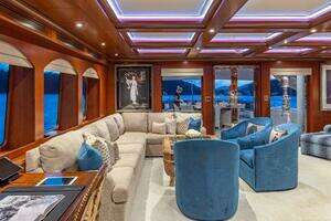 2001 Trinity Yachts Tri-Deck MY thumbnail 21