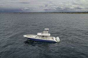 2015 Everglades 435 Center Console thumbnail 1