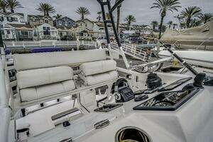 2015 Everglades 435 Center Console thumbnail 19