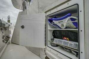 2015 Everglades 435 Center Console thumbnail 12