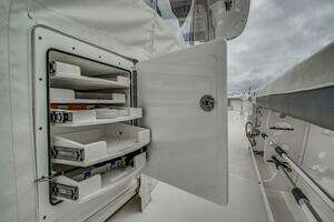 2015 Everglades 435 Center Console thumbnail 11
