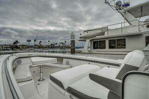 2015 Everglades 435 Center Console thumbnail 16
